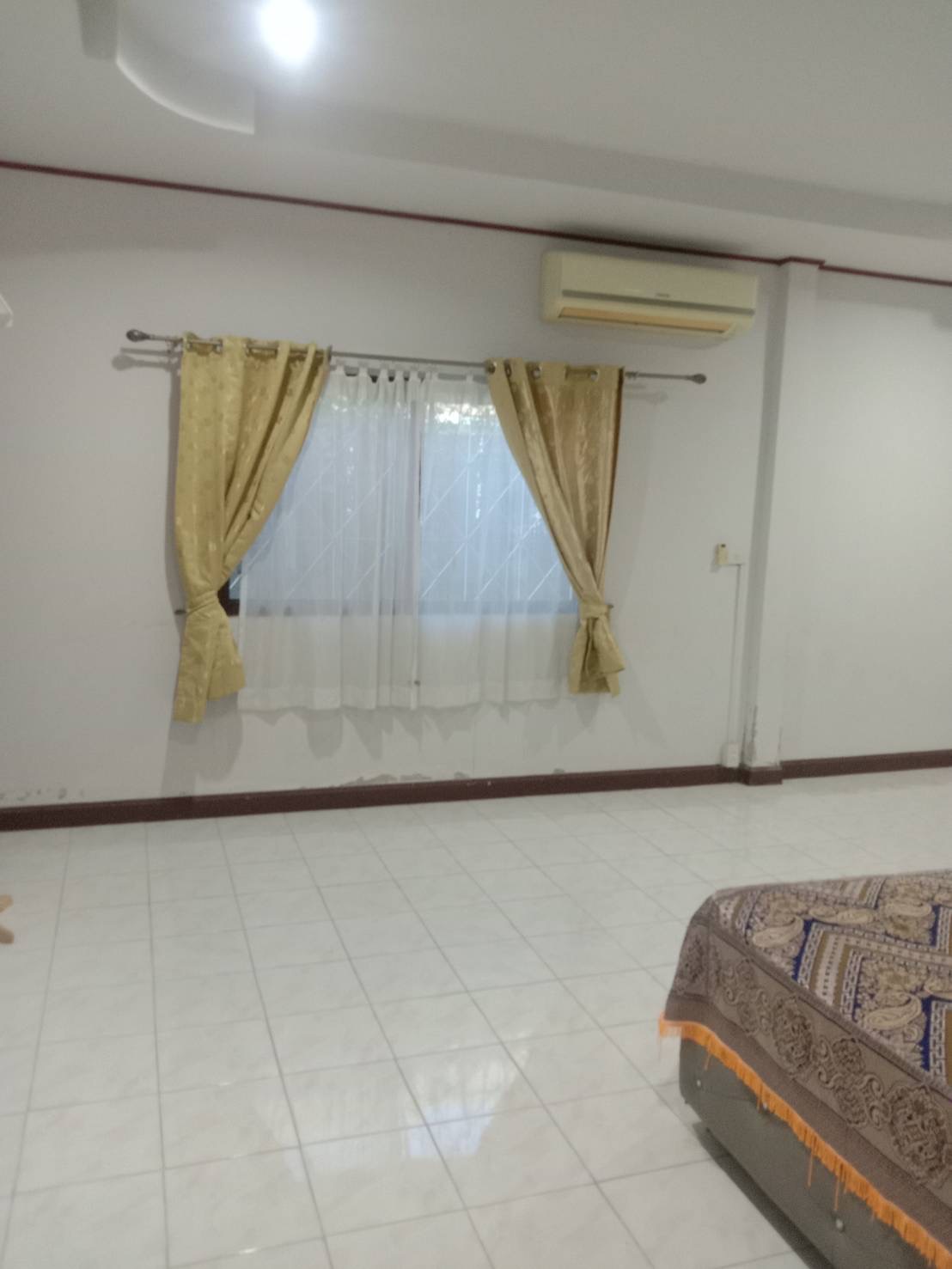 3 bedroom 2 bathroom