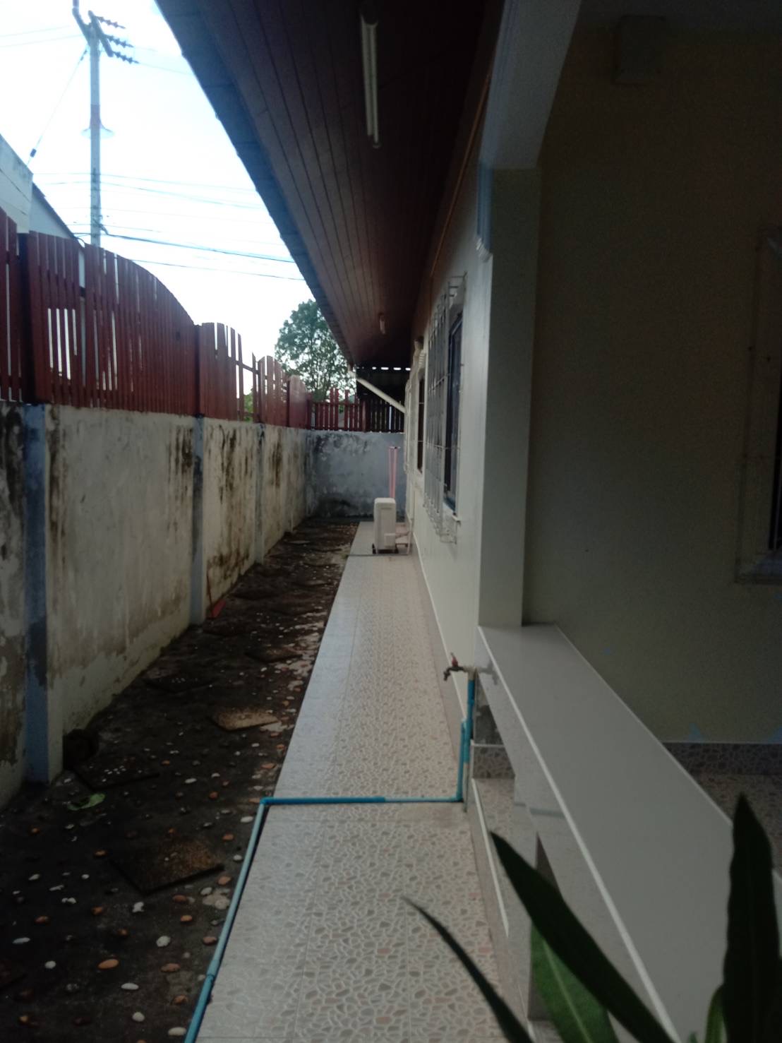3 bedroom 2 bathroom