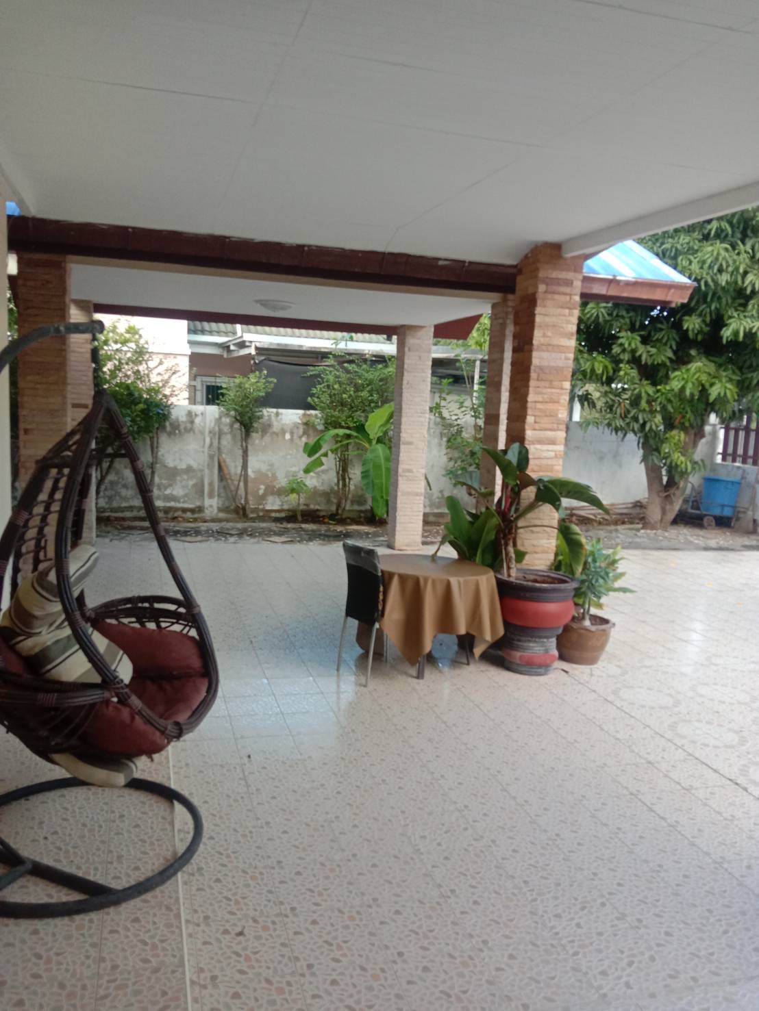 3 bedroom 2 bathroom