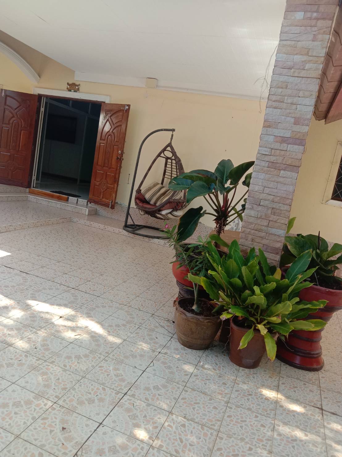 3 bedroom 2 bathroom